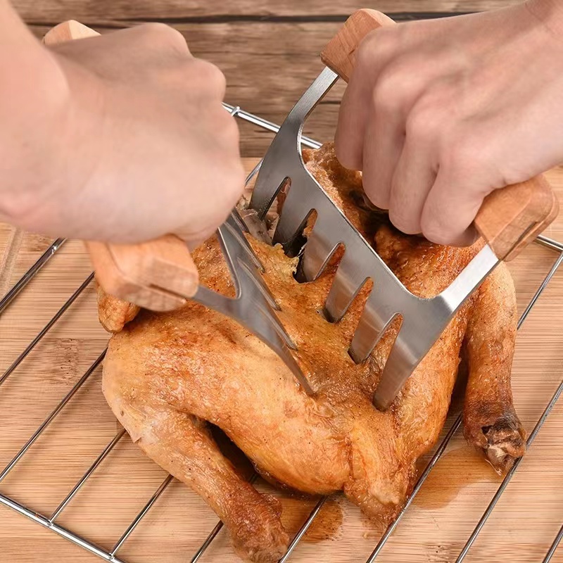 Tear Through Meats Easily With Creative Bear Claw Meat Separator