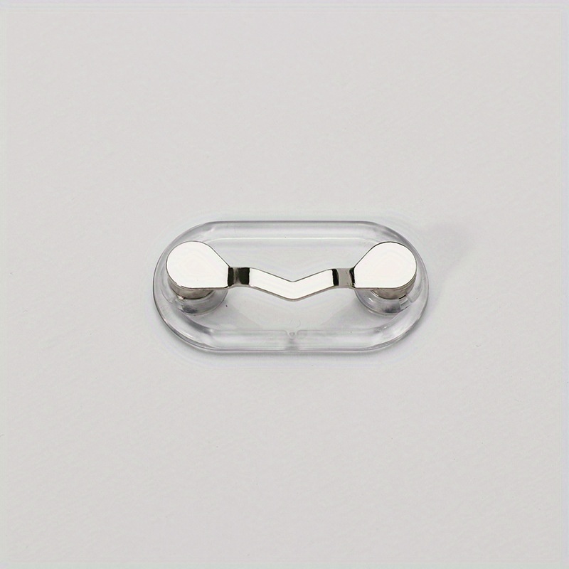 Clothes Magnetic Hang For Eyeglass, Portable Pin Brooches Multi-function  Clothes Clip, Buckle Magnet Clips , Ideal choice for Gifts