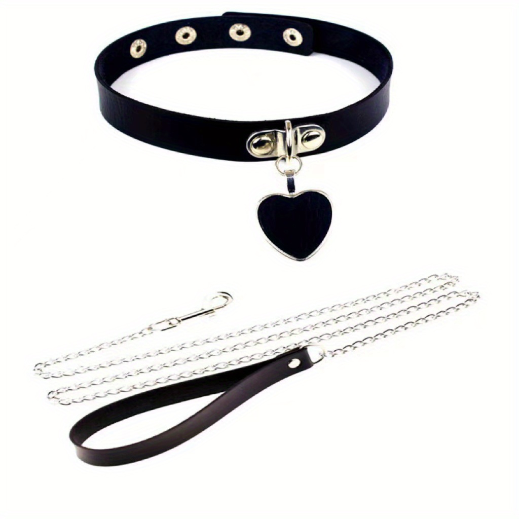 Love on sale heart choker