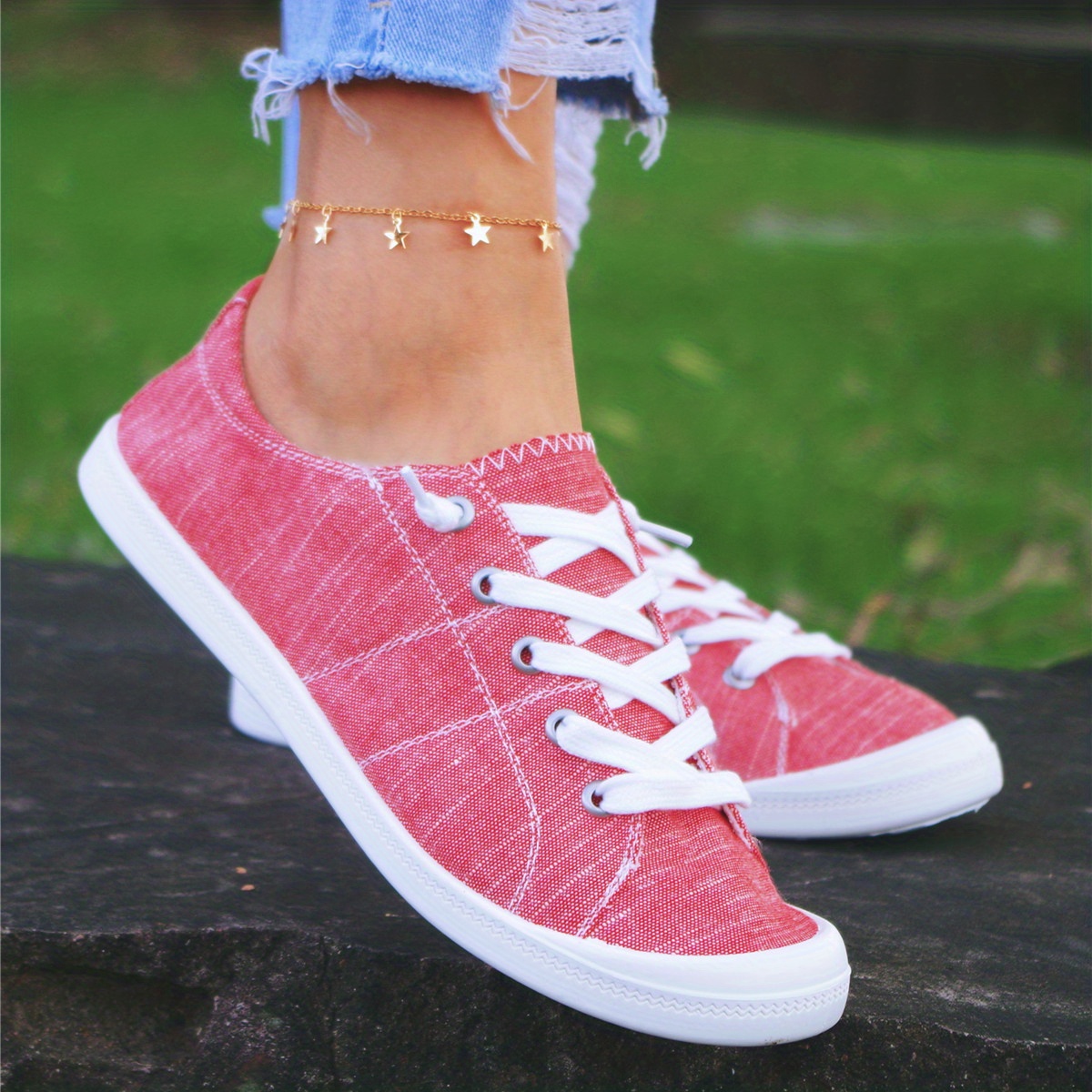 Women's Red Canvas Shoes Lightweight Lace Up Skate Shoes