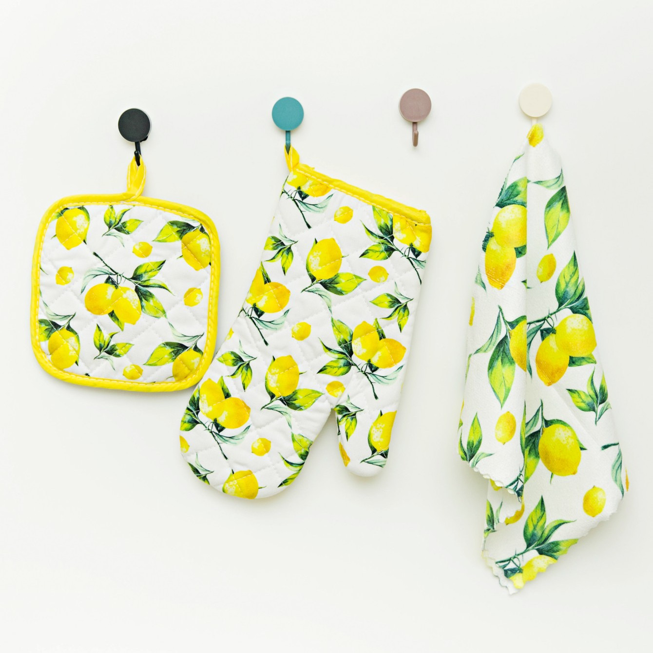 Kate Spade Yellow Lemons Oven Mitt