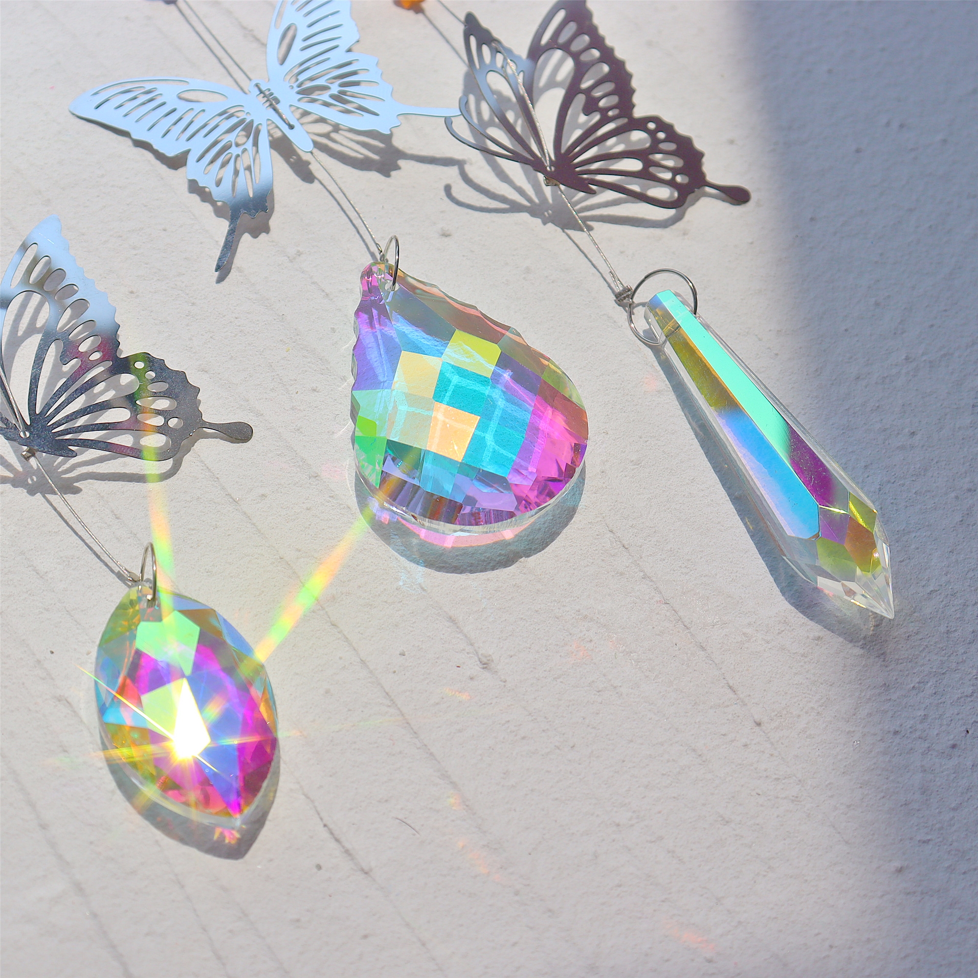 Attrape-Soleil Papillon En Cristal Strass - Suspension Fenêtre - Décoration Intérieur/Extérieur - Cadeau