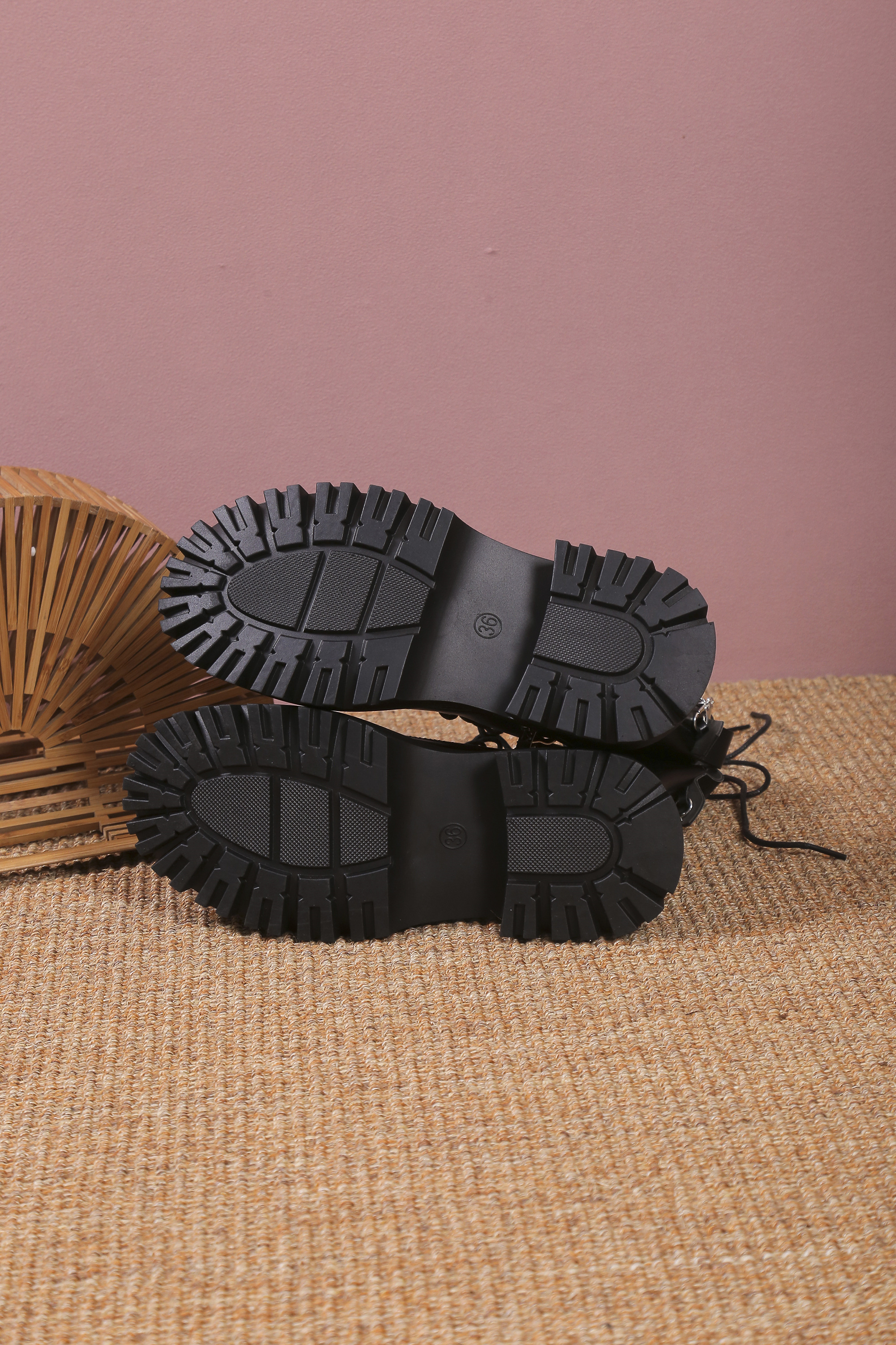 Women's Chunky Heel Combat Boots Lace-Up Ankle Booties With