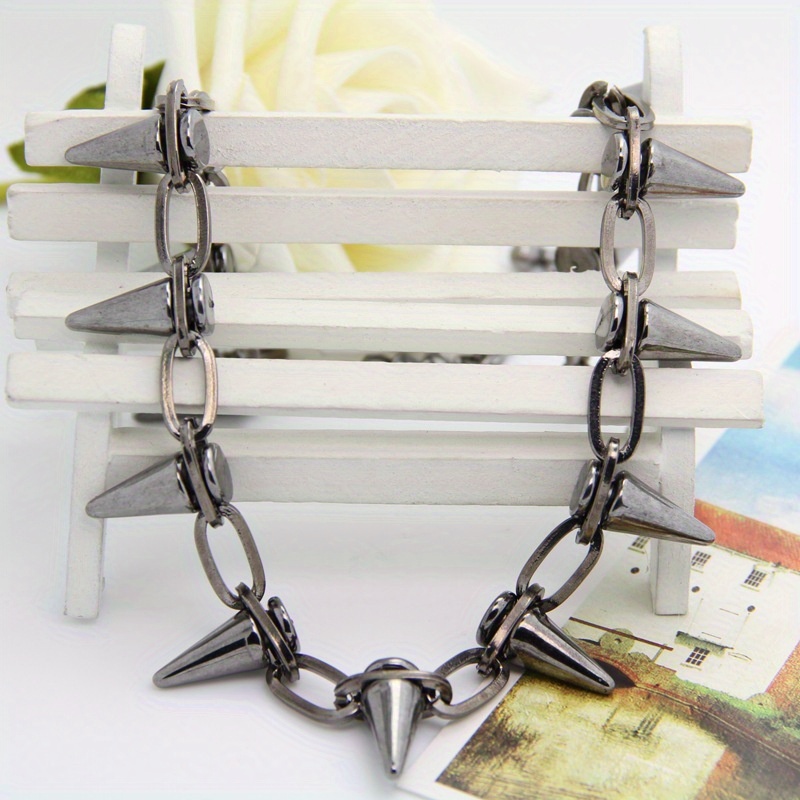 Image of Rock Gothic Jewelry Men's And Women's Rivet Material Choking Round Punk Necklace