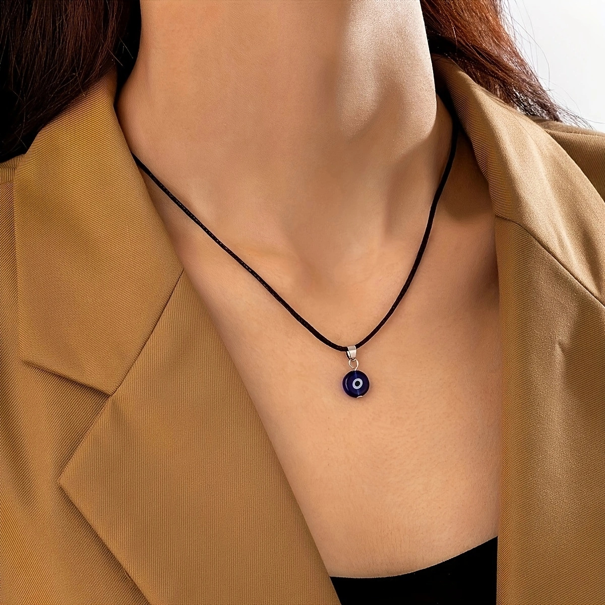Fashionable And Minimalist Single-strand Necklace For Women, Featuring A Unique And Elegant Evil Eye Pendant, Versatile Single-layer Collarbone Chain