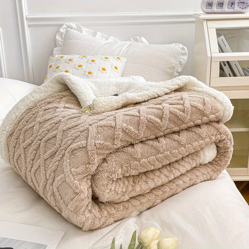 Thickened Velvet Blanket - Winter Must-have - 7 Patterns - 2 Sizes from  Apollo Box