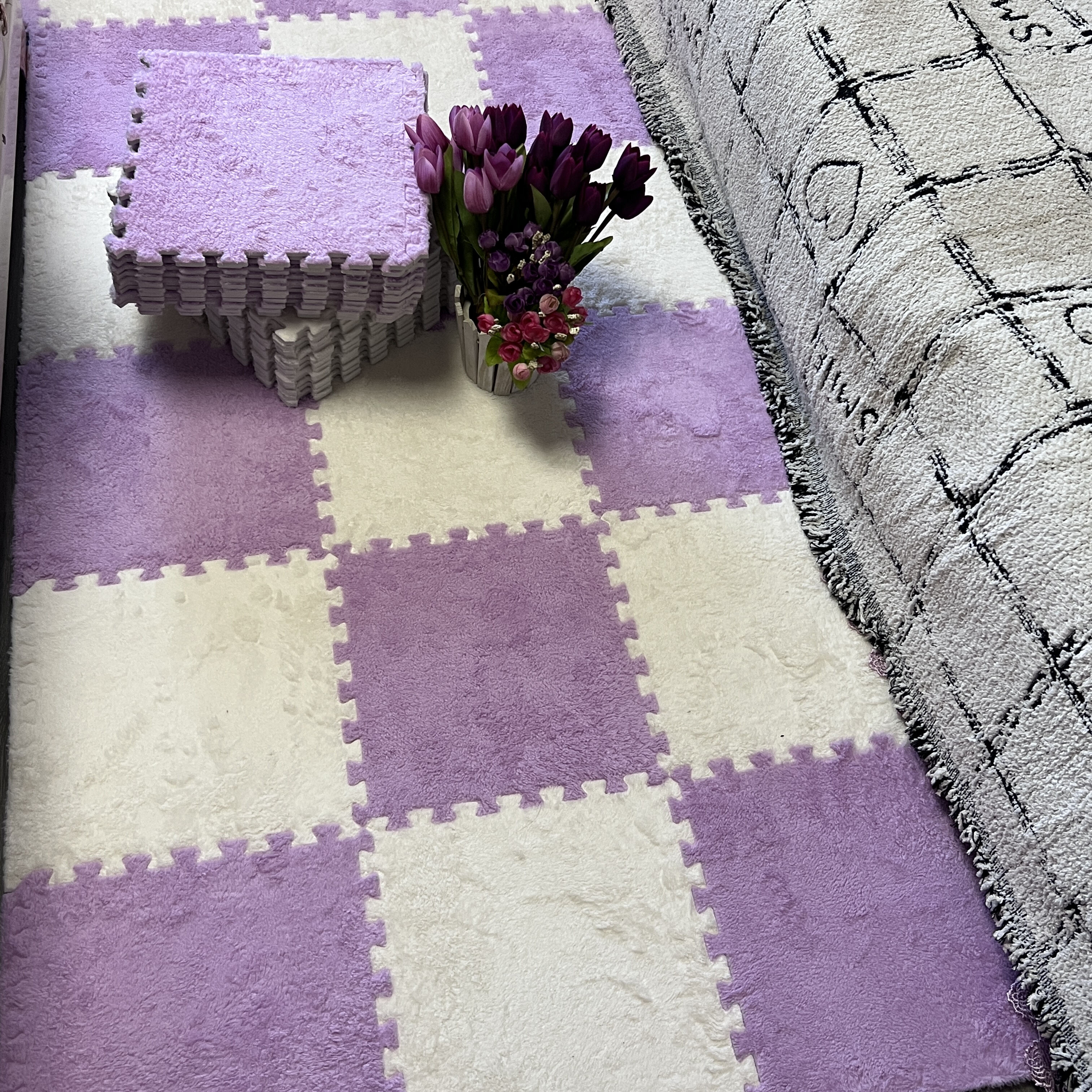 9 Pcs Interlocking Foam Plush Puzzle Carpet Tiles,Easy to Put Together and  Clean Non-Slip Square Floor Tiles Mat,Home Decoration Area