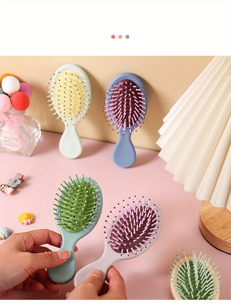 Qoo10 - [Week Deal] 1 Pcs Boxed Comb Fluffy Air Cushion Scalp Massage Hair  Bru : Hair Care