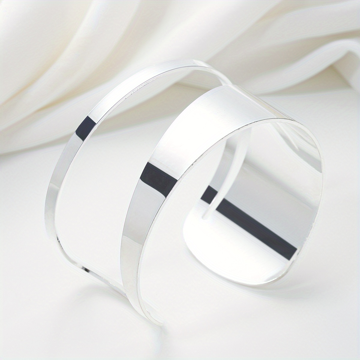 1pc Minimalist Glossy Vacation-style Party Large Bangle
