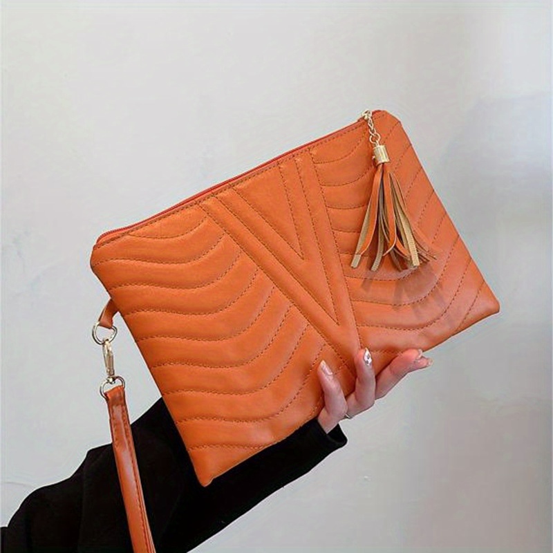 The trendy clutch hot sale