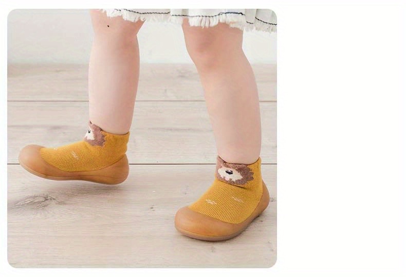 (Surface Pattern Random) Kids Toddler Shoes Cartoon Anti-collision Socks Shoes Soft Sole Newborn Home Shoes