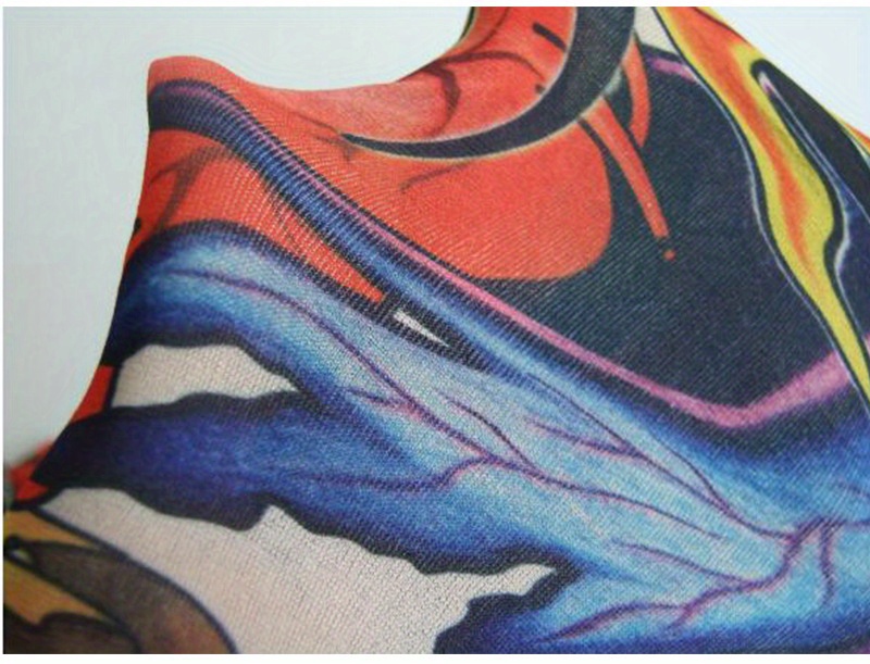 Unisex Sun Protection Tattoo Sleeves in Random Combinations, Featuring Old School Floral Designs, Tattoo Ice Sleeves for Outdoor Cycling, Sun Protection Sleeves for Driving, with Unique Patterns in Each Set.