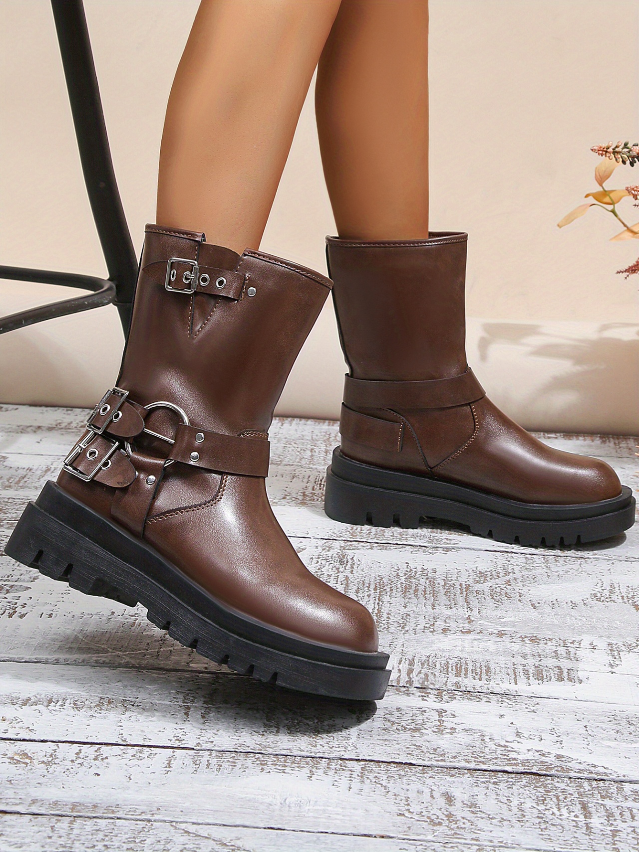 Women's Fashion Ankle Buckle Combat Boots、トレンディなフェイク