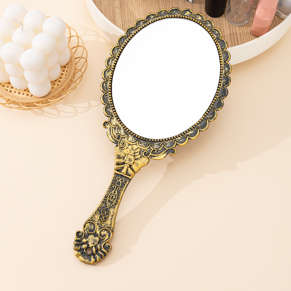 Espejo de mano vintage, pequeños espejos decorativos de mano para  maquillaje facial Flor en relieve Espejo cosmético personal de viaje  antiguo