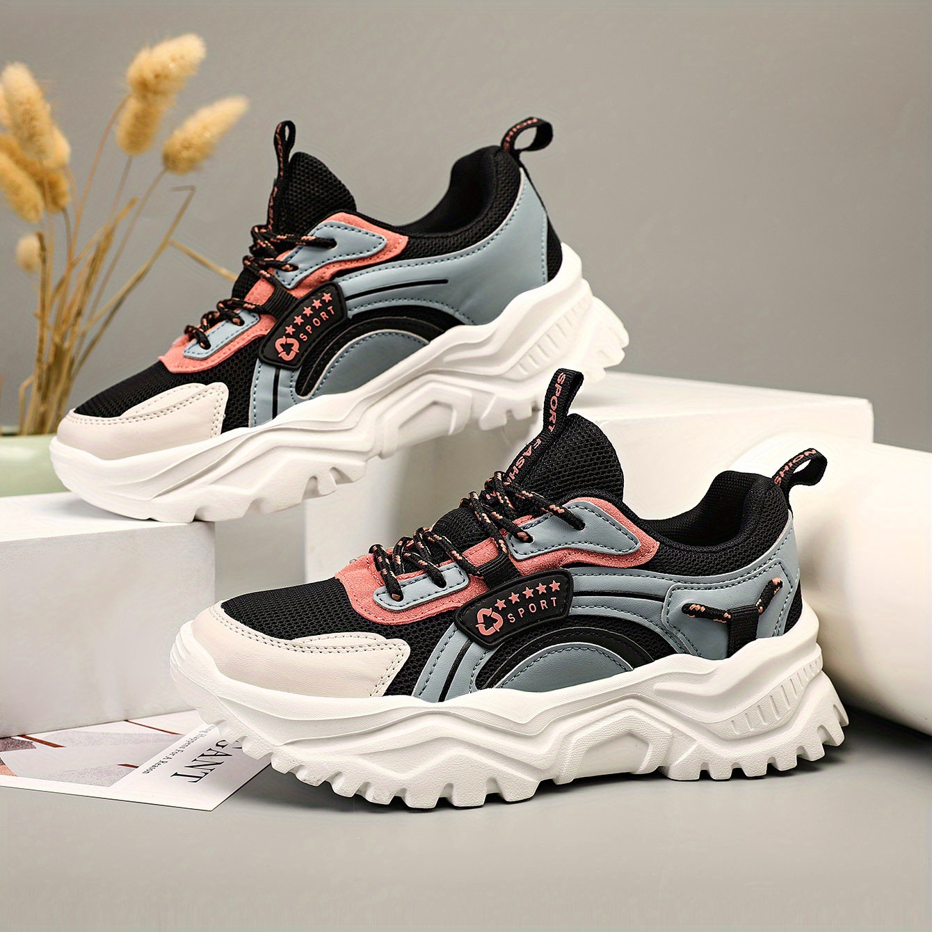 Women's Breathable Mesh Sneakers Low Top Lace Up Shoes