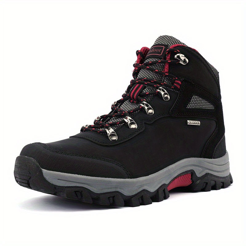 Zapatos de trekking para hombre, zapatos de senderismo aislados en gris y  rojo