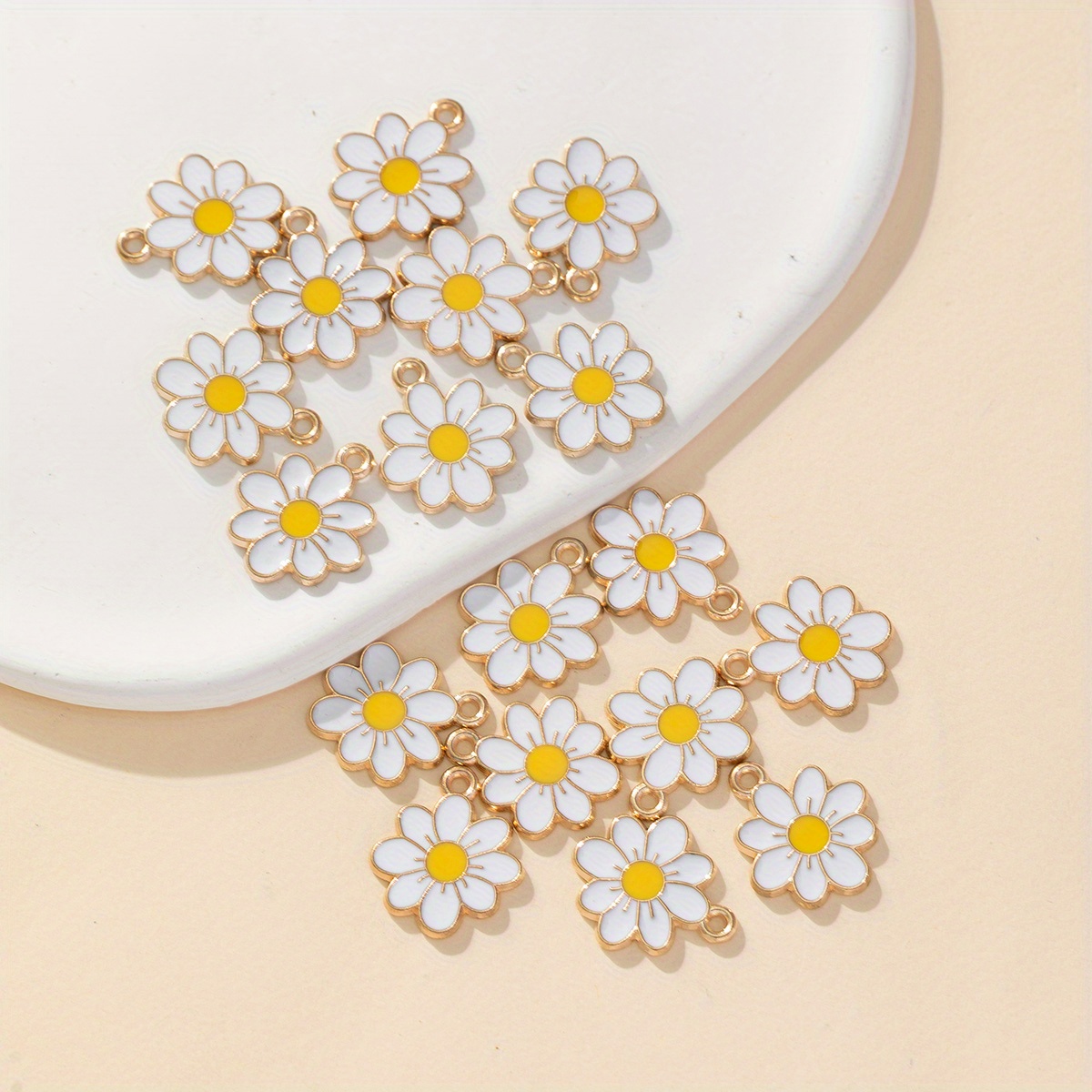 20 BULK Little Daisy Flower Charms Daisy Charms with White and Yellow  Enamel for Jewelry Making Kawaii Spring Daisy Charms FS73 - AliExpress