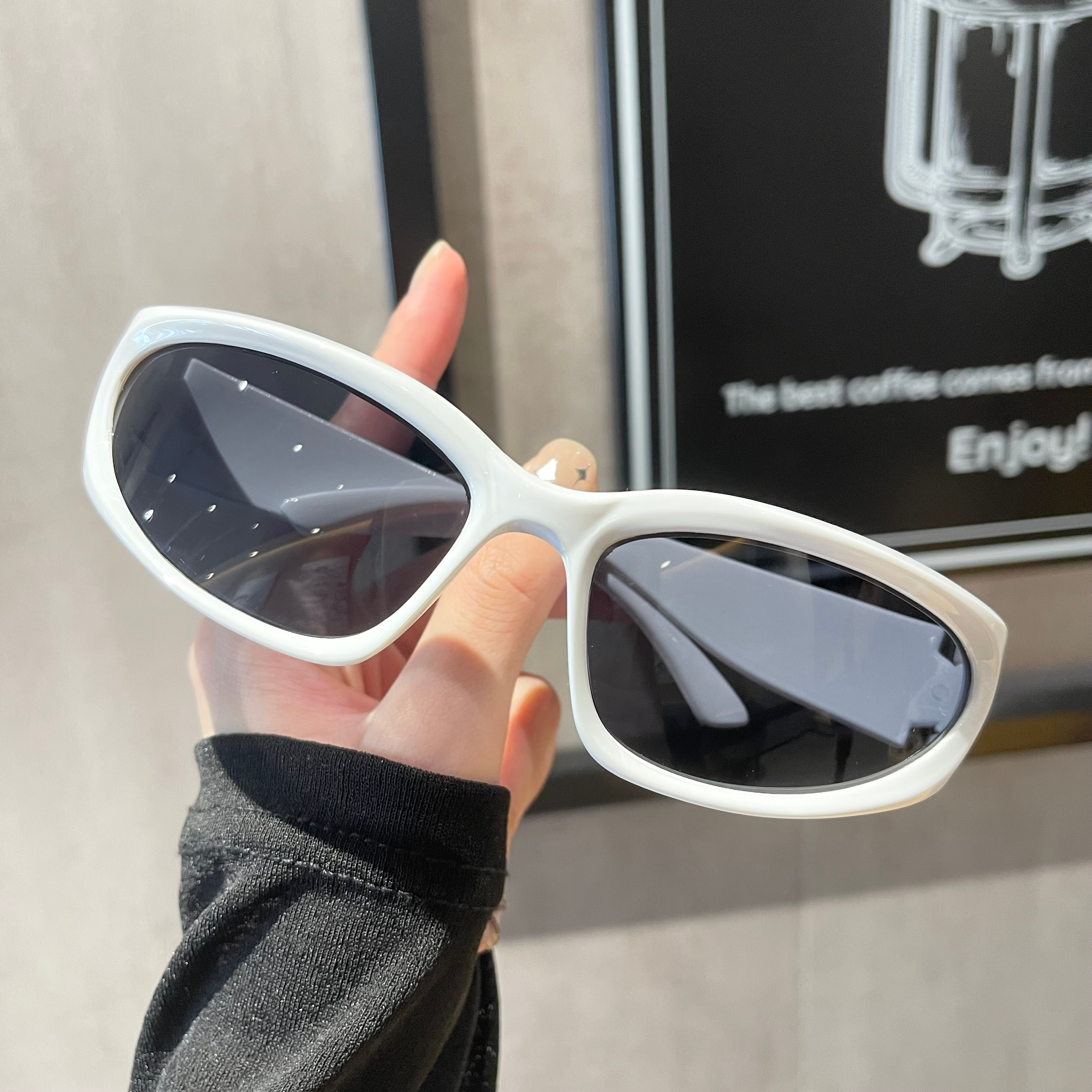 Super Cool Futuristic Sci-Tech Sunglasses Anti-UV Block Glare Shatterproof  Sunglasses for Cosplay Themed Party Show White Deep Tea