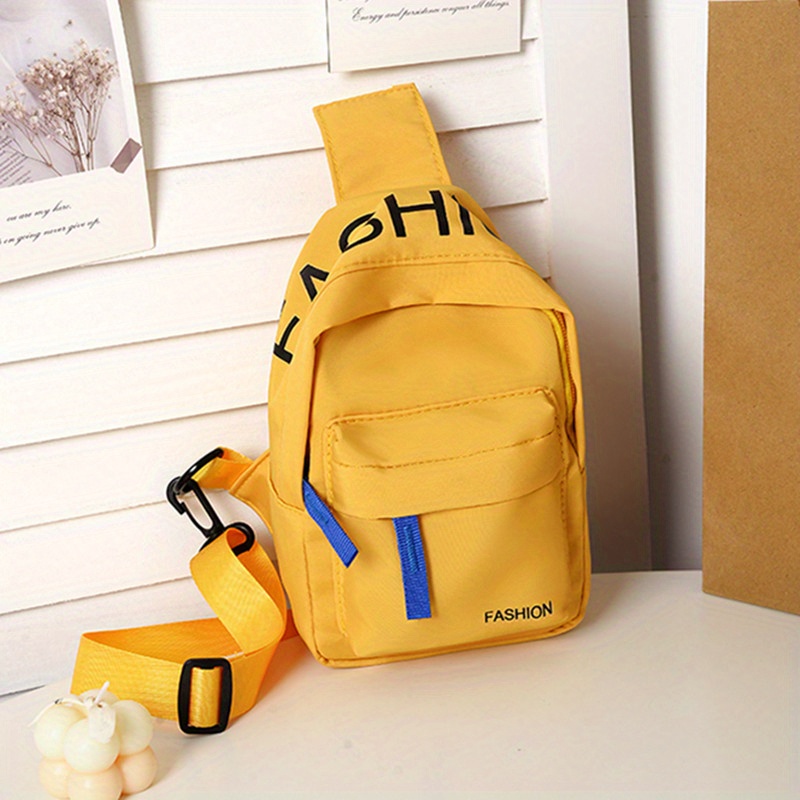 Sdhgerh Kinder Brustbeutel Weltraum-Design - Mit Schlüsselband & Astronaut Anhänger