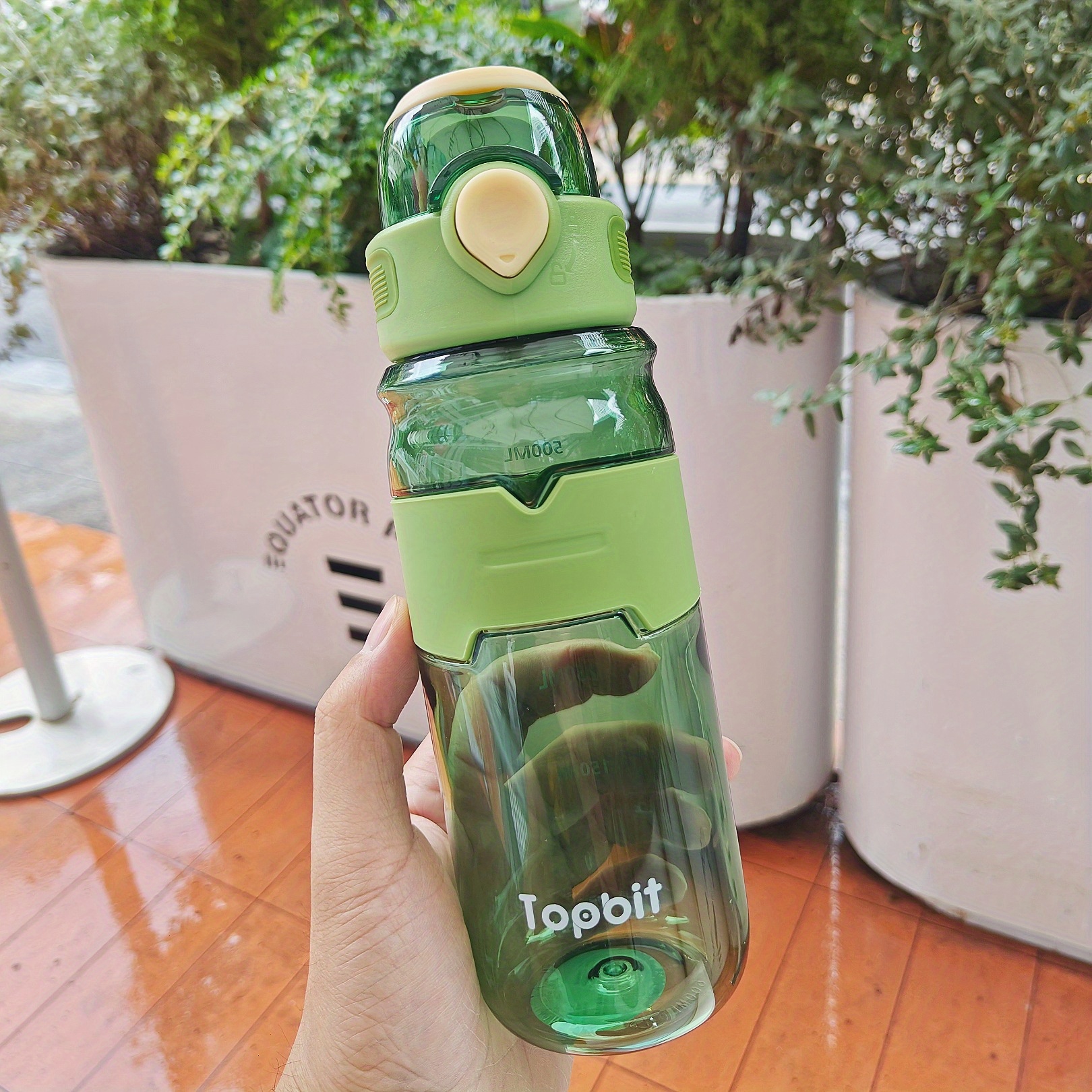 Lock lock Sports Water Bottle Portable Plastic Cup - Temu