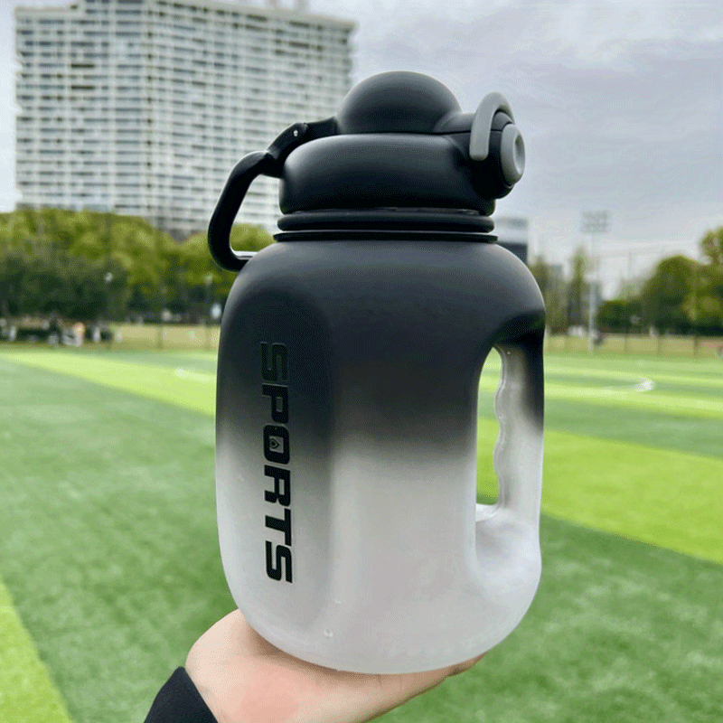 1pc Summer Large Capacity Sports Water Bottle, High-temperature