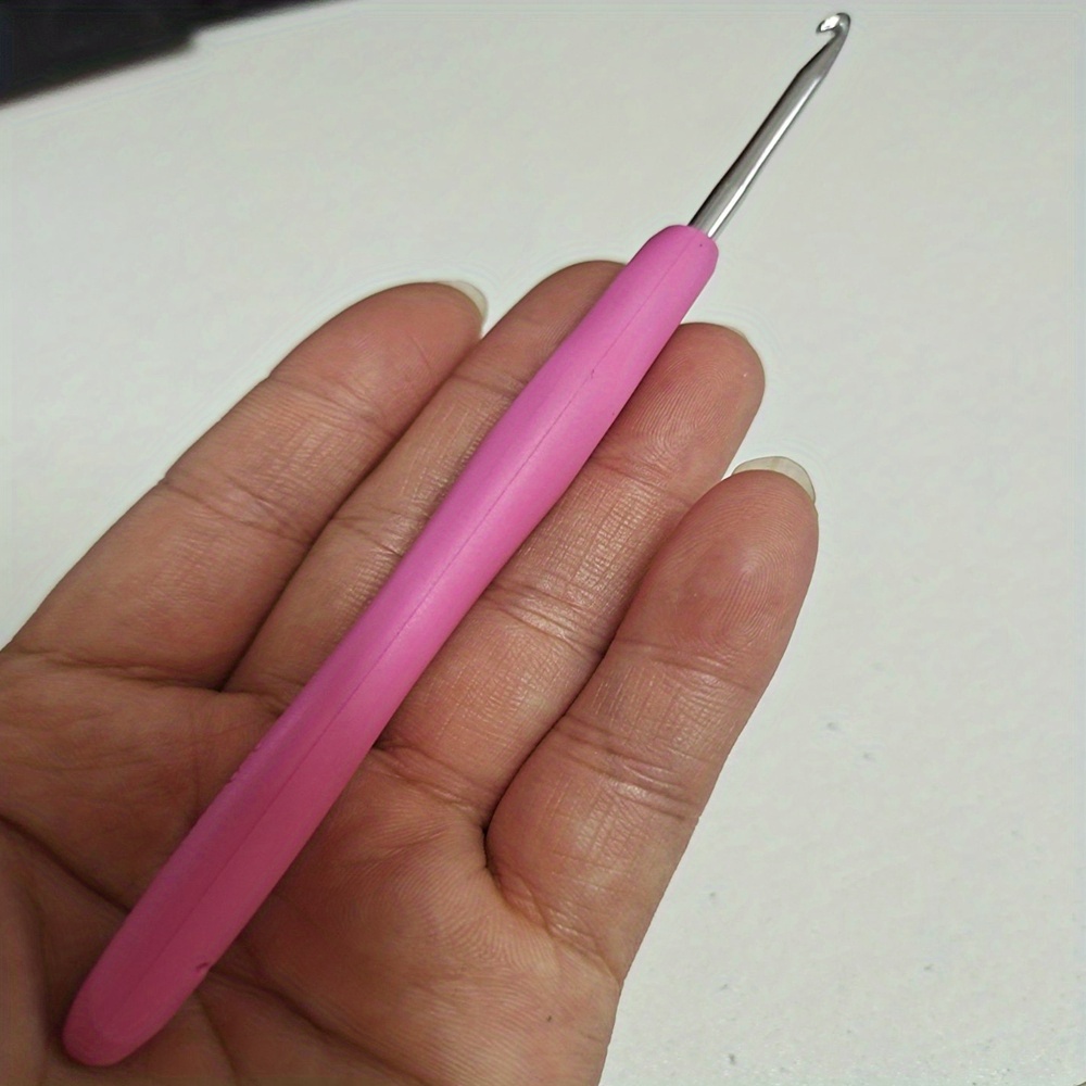 Soft Handle Solid Crochet Hook Cute Pink Knitting Supplies Hand Sewing  Craft New
