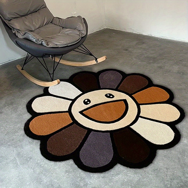 Taupe Sunflower Outdoor Rug 5 Ft Round – Welcome Home by DII