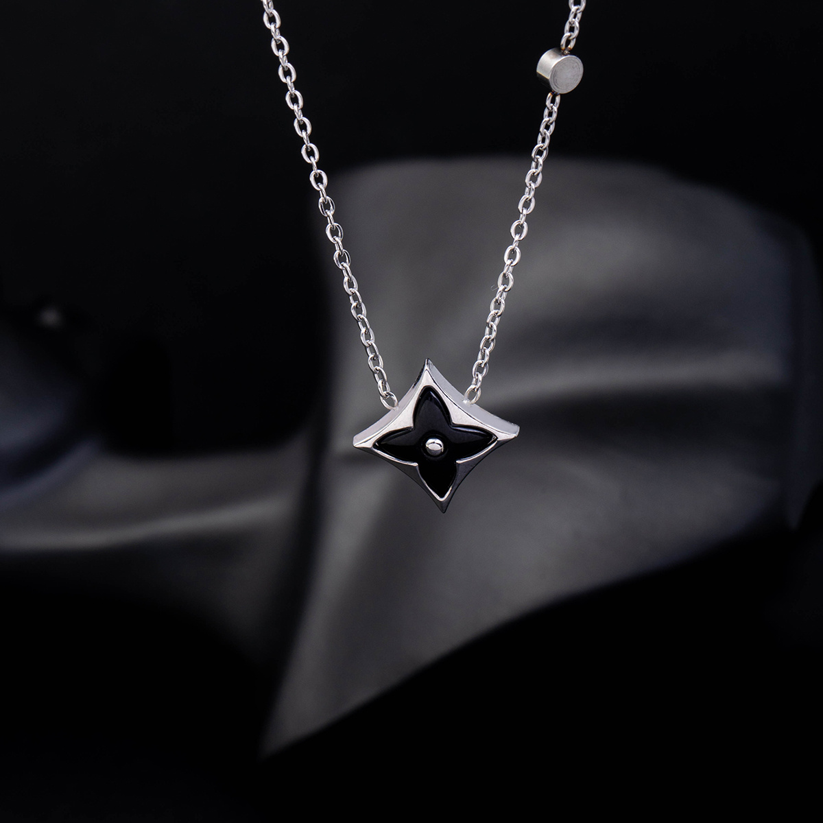 Black Clover Necklace  Clover necklace, Fashion jewelry, Fashion  accessories