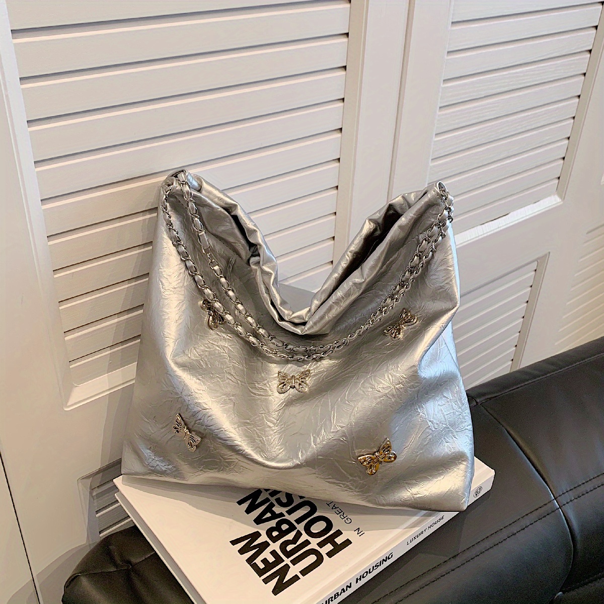 Butterfly Decor Bucket Bag Trendy Chain Trash Bag For Women