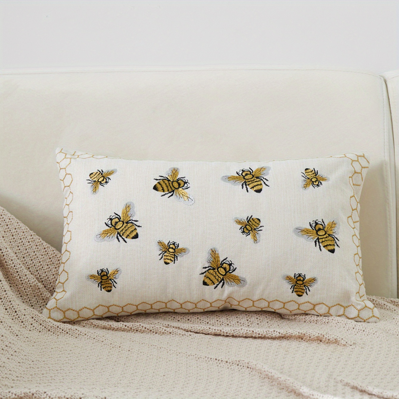 TEMU 1pc Bee Embroidery Polyester Throw Pillow Case | Solid Color Cover, Zipper Closure, Embroidery , Spot-clean, Suitable For Room Types
