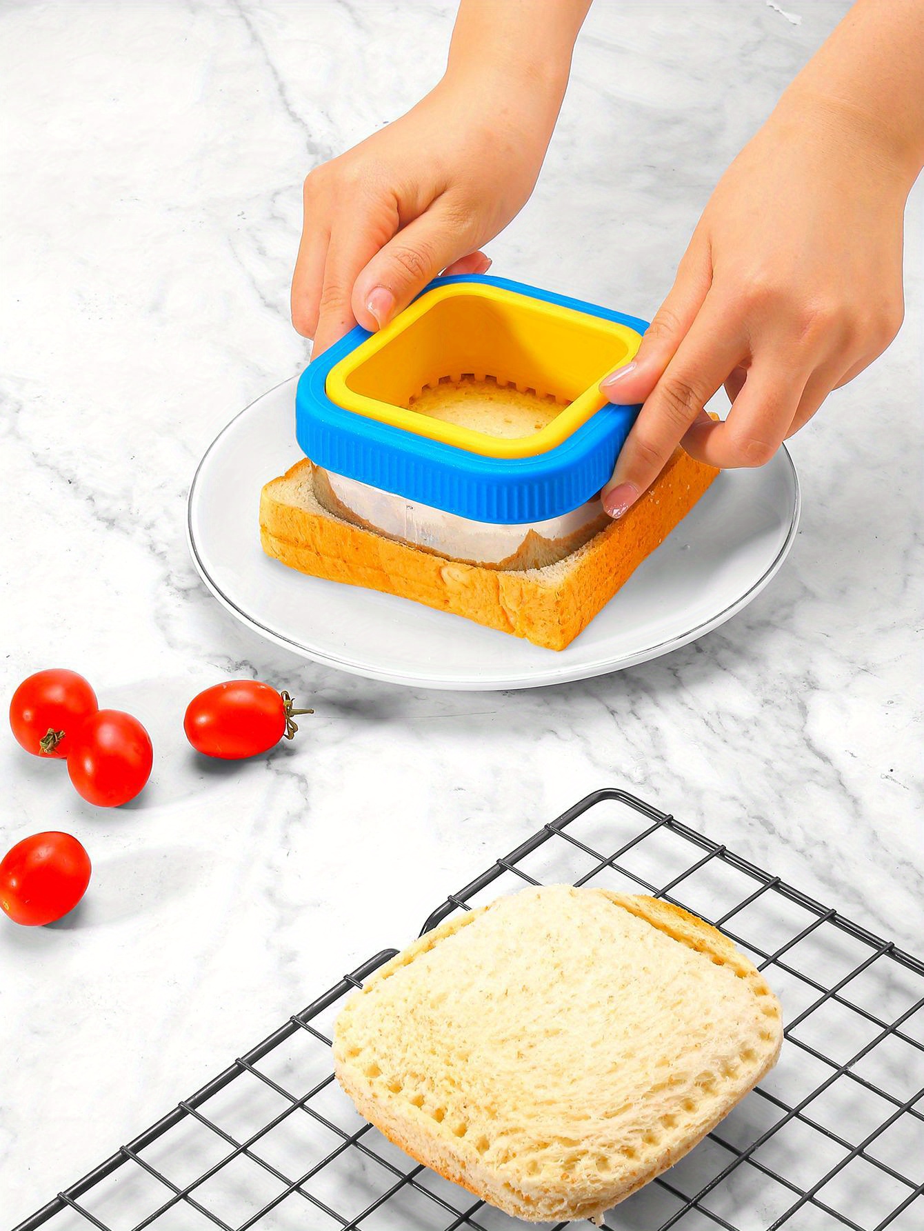 2個のサンドイッチカッター＆シーラーセット ステンレススチール＆プラスチッククッキーカッターで完璧な形状のサンドイッチを Temu Japan