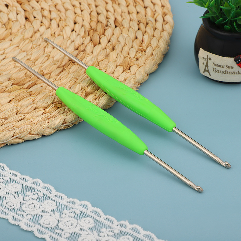 1pc DIY Crochet Tools For Beginners, Long Knitting Loom For Hand-knitting  Scarf, Weaving Tool With Crochet & Sewing Needle