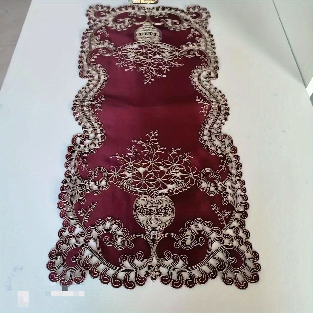 Image of Manufacturer Sells European-style Embroidered Tablecloth Table Flag Dining Table Tea Table Tv Cabinet Shoe Cabinet Decoration Cover Towel