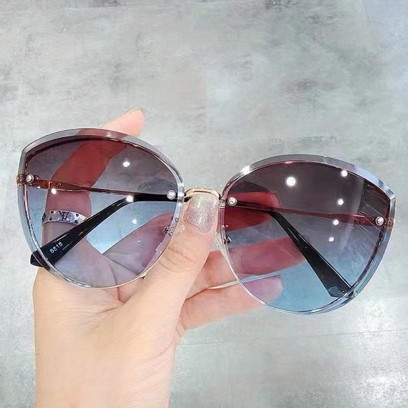 Oversized Cat Eye Sunglasses Gradient Lens UV400