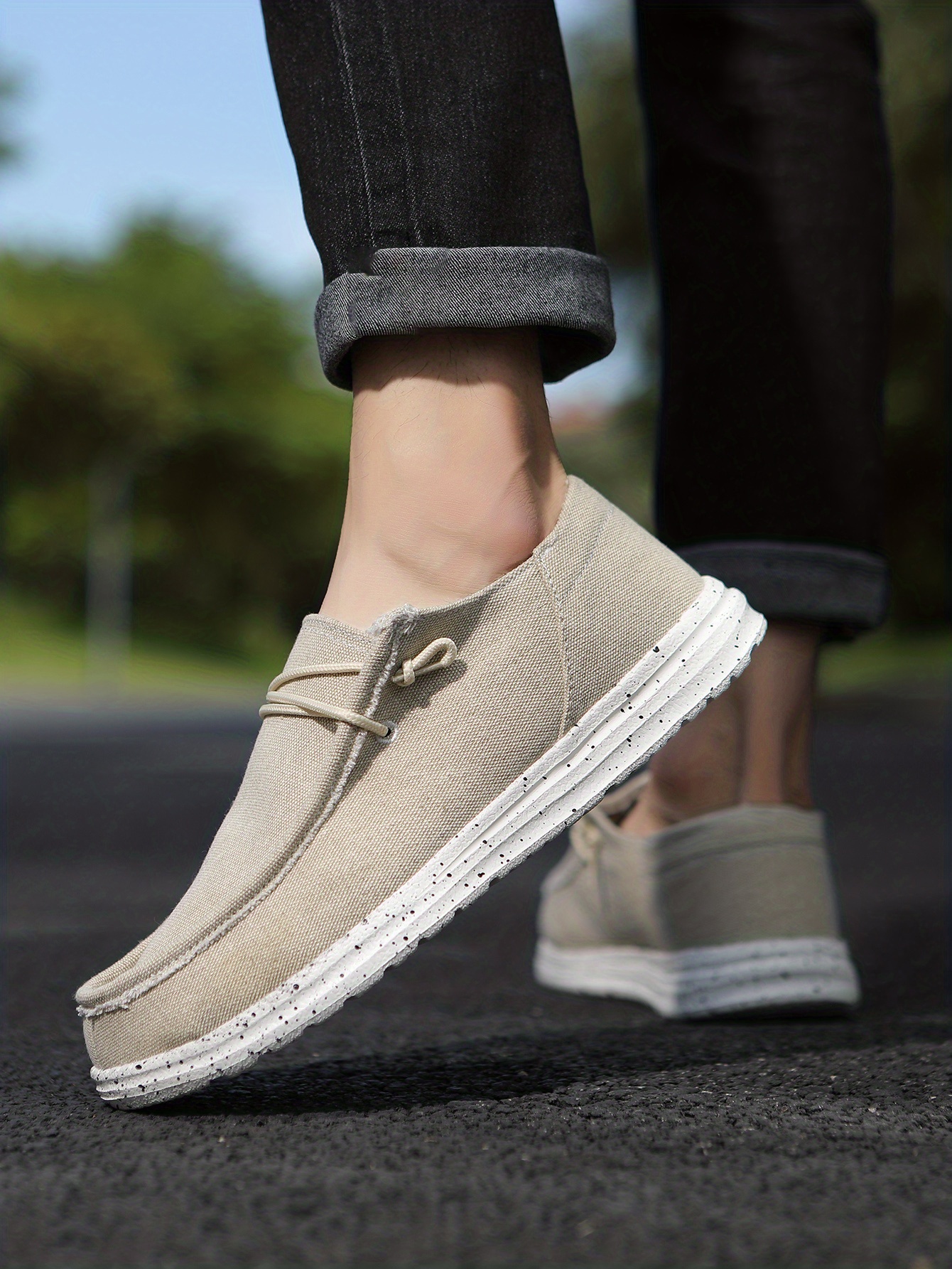 Durable on sale canvas shoes