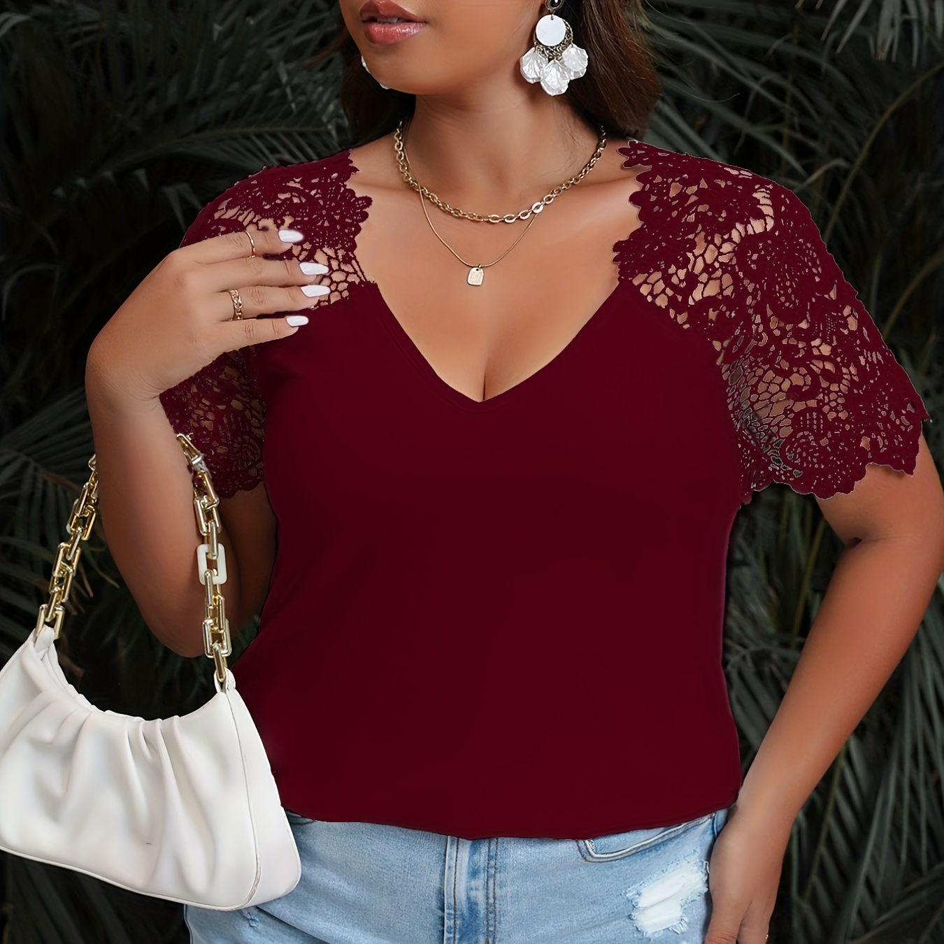 

Plus Size Casual T-shirt, Women's Plus Solid Contrast Lace Short Sleeve V Neck Backless Medium Stretch T-shirt