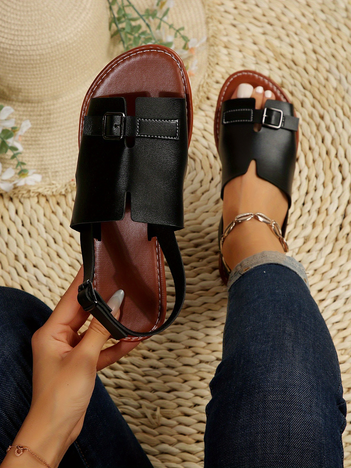 Buckle decor ankle strap hot sale sandals