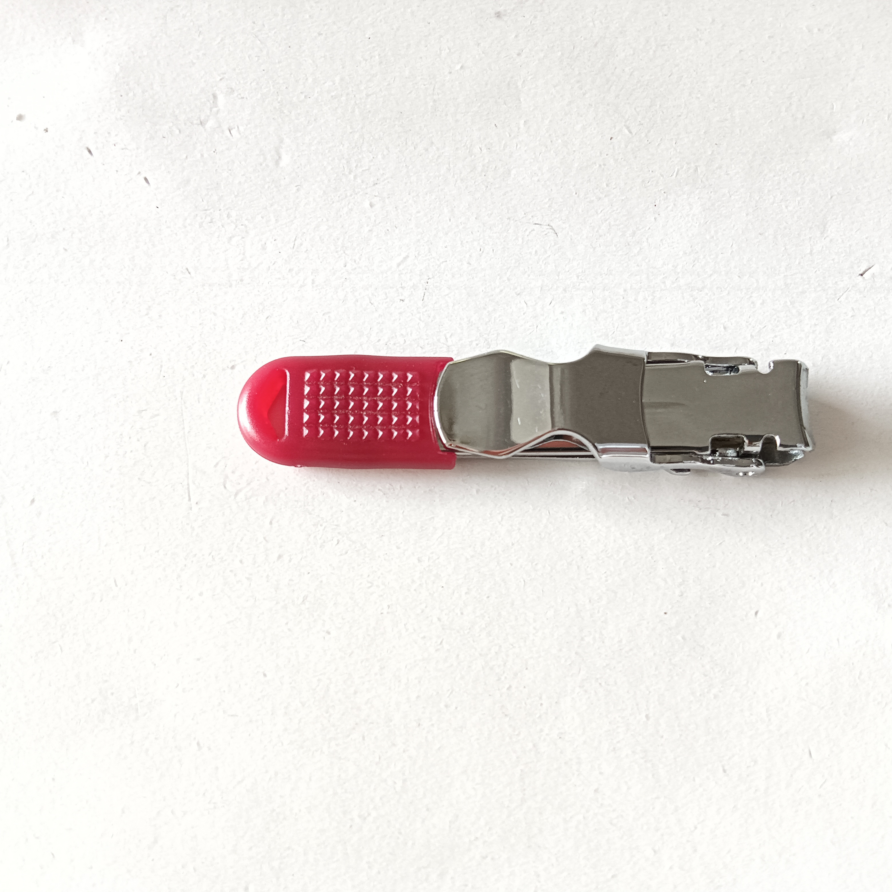 Victorinox Nail Clipper in red - 8.2050.B1