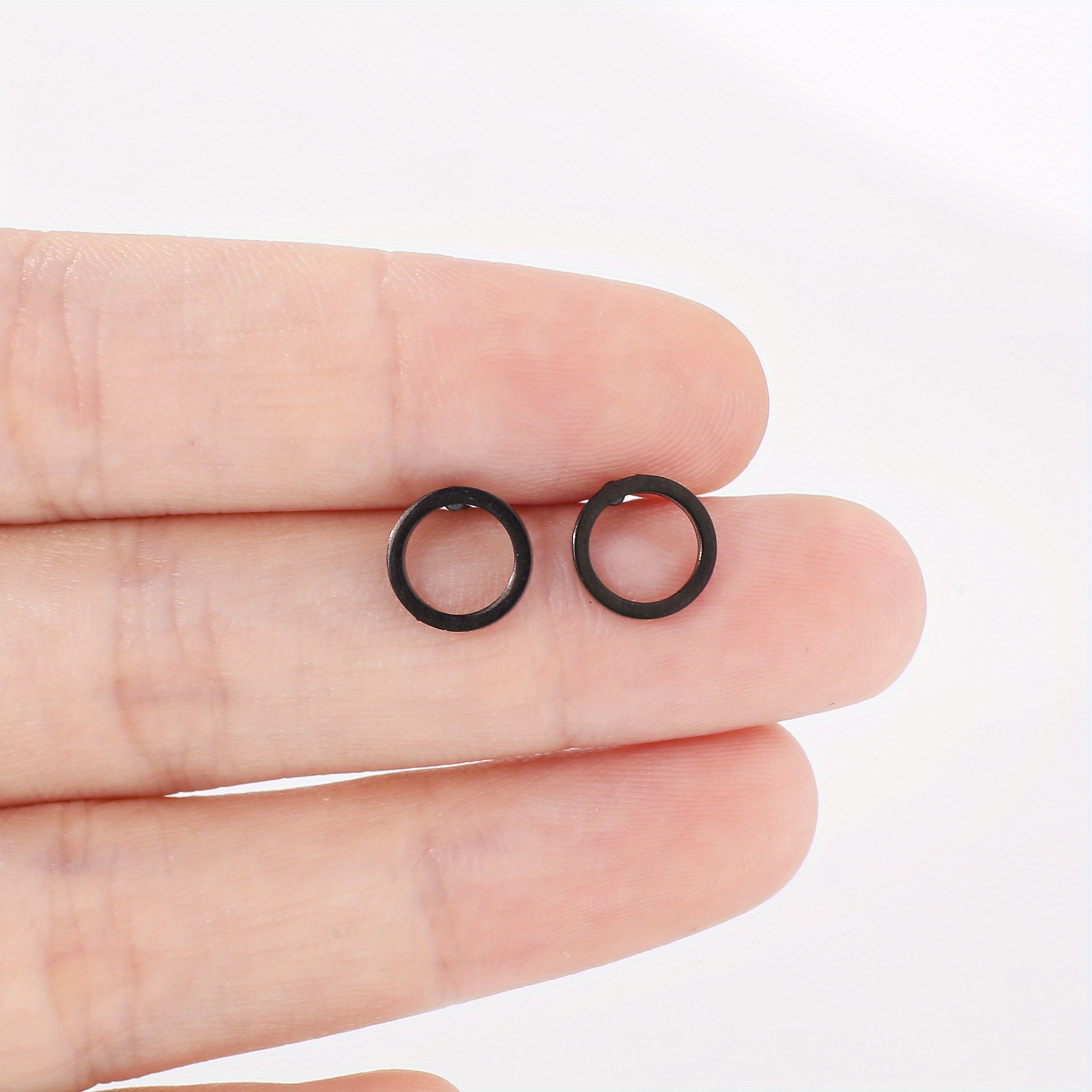 Stainless Steel Hoop Earrings In 3 Colors