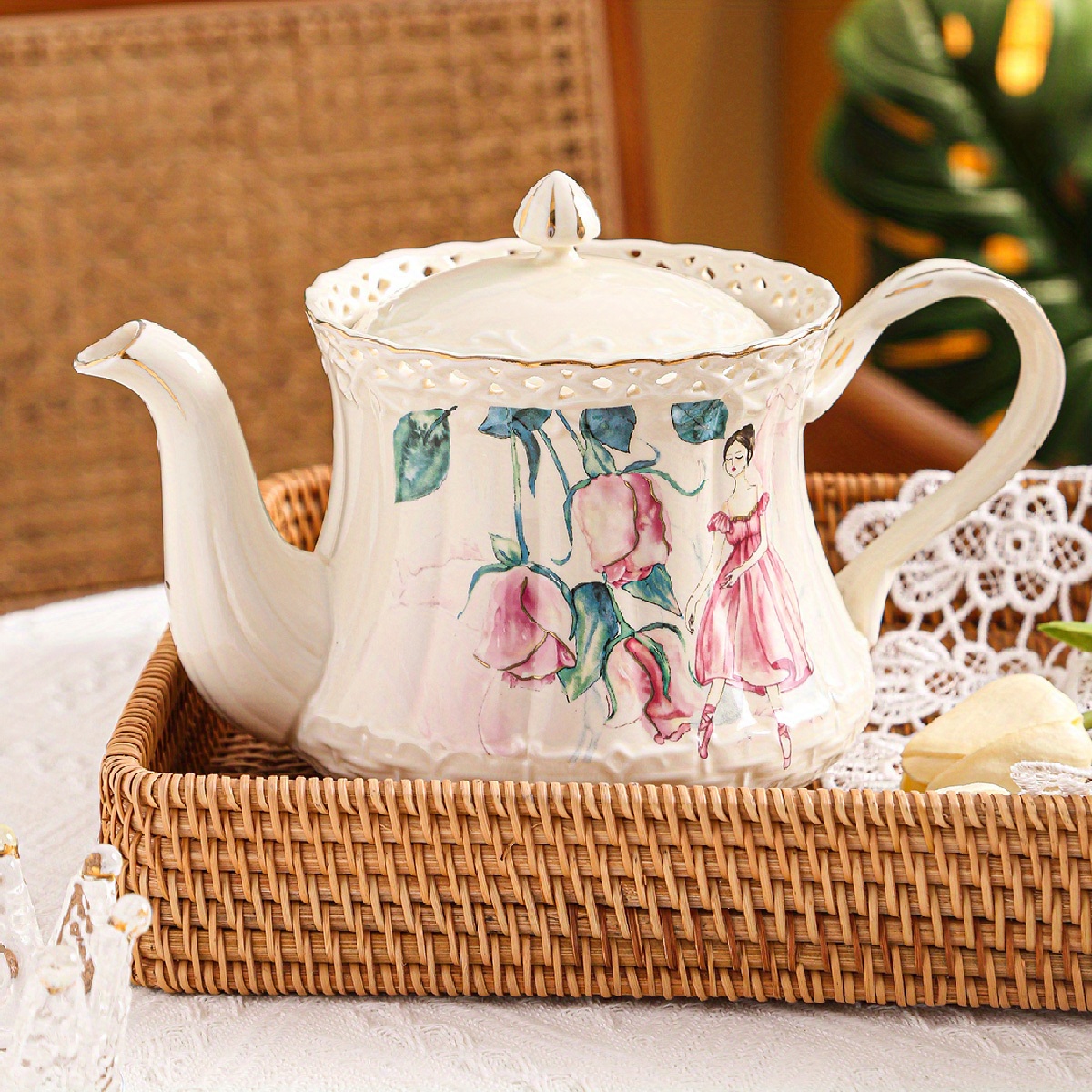 Teapot, European Style Ceramic Flower Teapot Coffee Pot Water Pot Porcelain  Gift, White Bone China Afternoon Tea Set With Golden Rim, Suitable For  Making Tea, Coffee, Tea Tasting, Gift - Temu