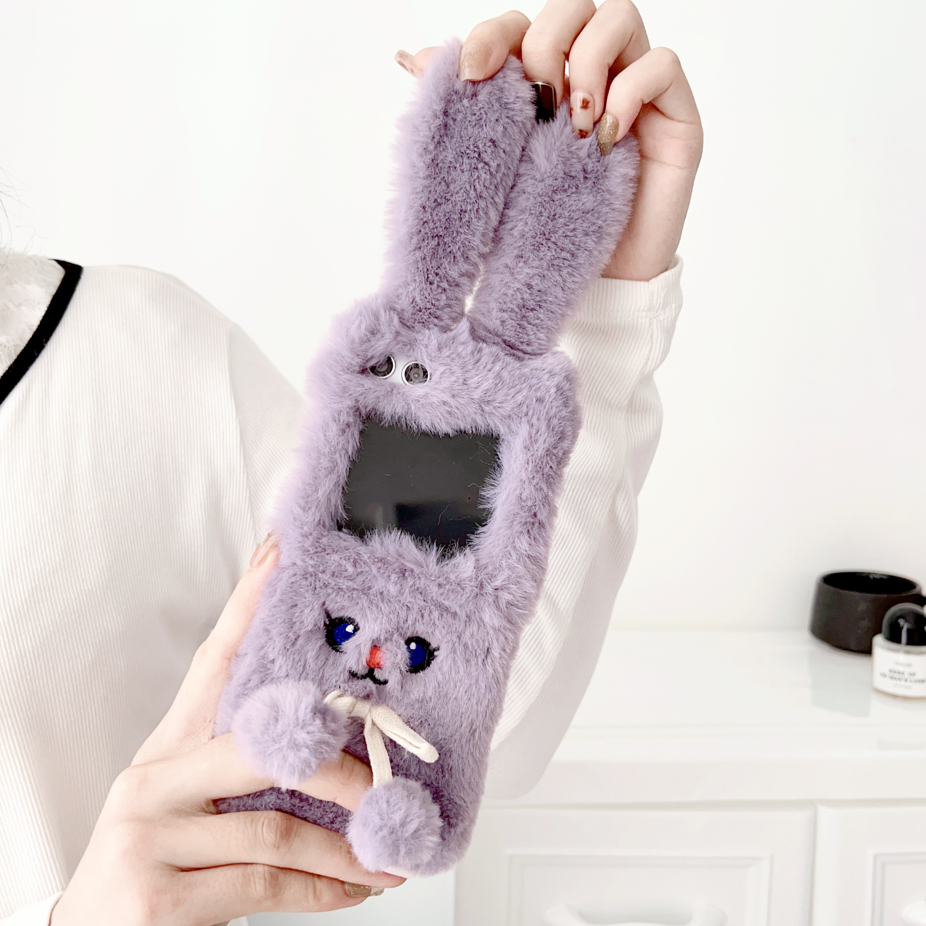 Cute Rabbit Purple White Plush Mobile Phone Case, Suitable For Samsung *  Flip3 5G And Flip 5 Case Autumn And Winter
