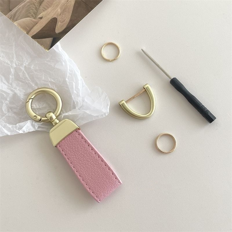 China Factory Custom Fashion Keychain Creative Leather Key Chains Wallet  Luxury Keychains with Tassel - China Leather Key Chain and Leather Keychain  price
