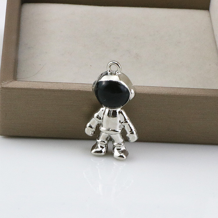 1pc Fashionable Astronaut Charm Silver Necklace For Men For Daily  Decoration