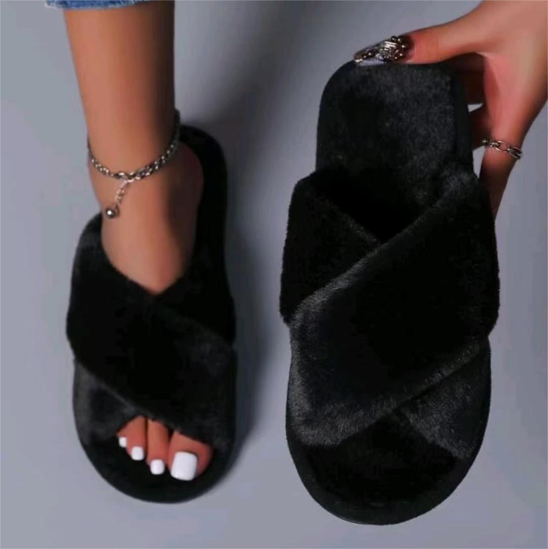 Women Fur Slippers Black
