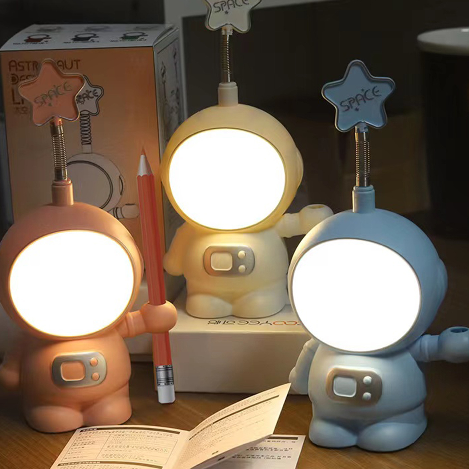 Astronaut Night Light Pink