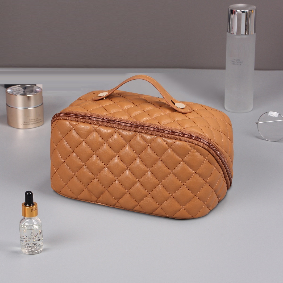 Cessfle Bolsa de cosméticos de viaje de gran capacidad, bolsa de maquillaje  a cuadros, bolsa de cuero portátil impermeable para el cuidado de la piel