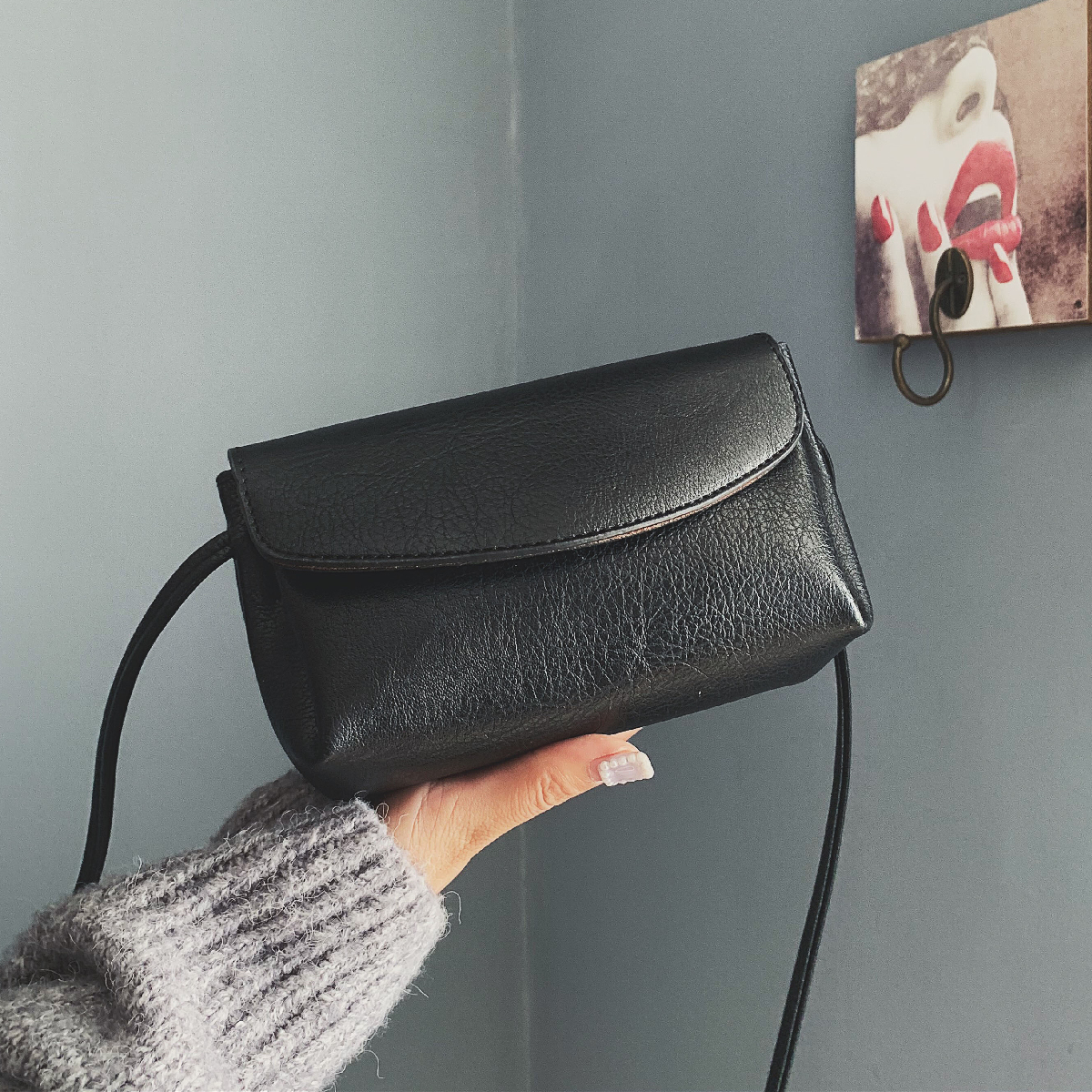 The Simple Crossbody Bag