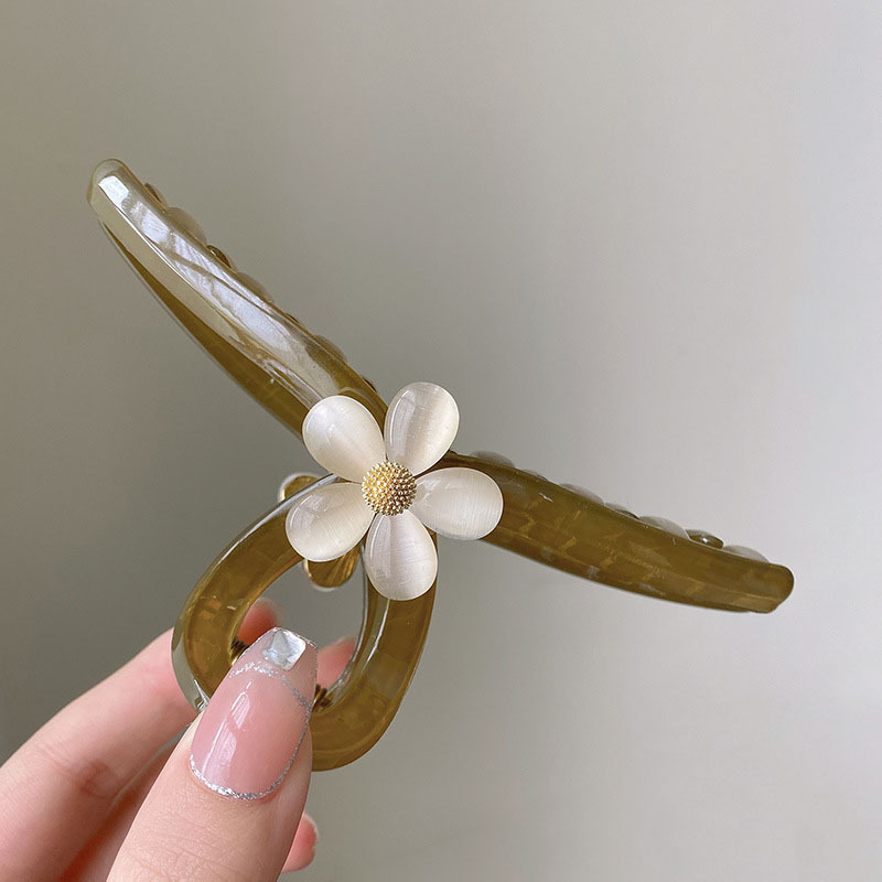 Ivory flower hair deals clip