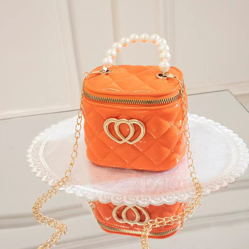 QUILTED SHOULDER BAG WITH CHAIN - Orange