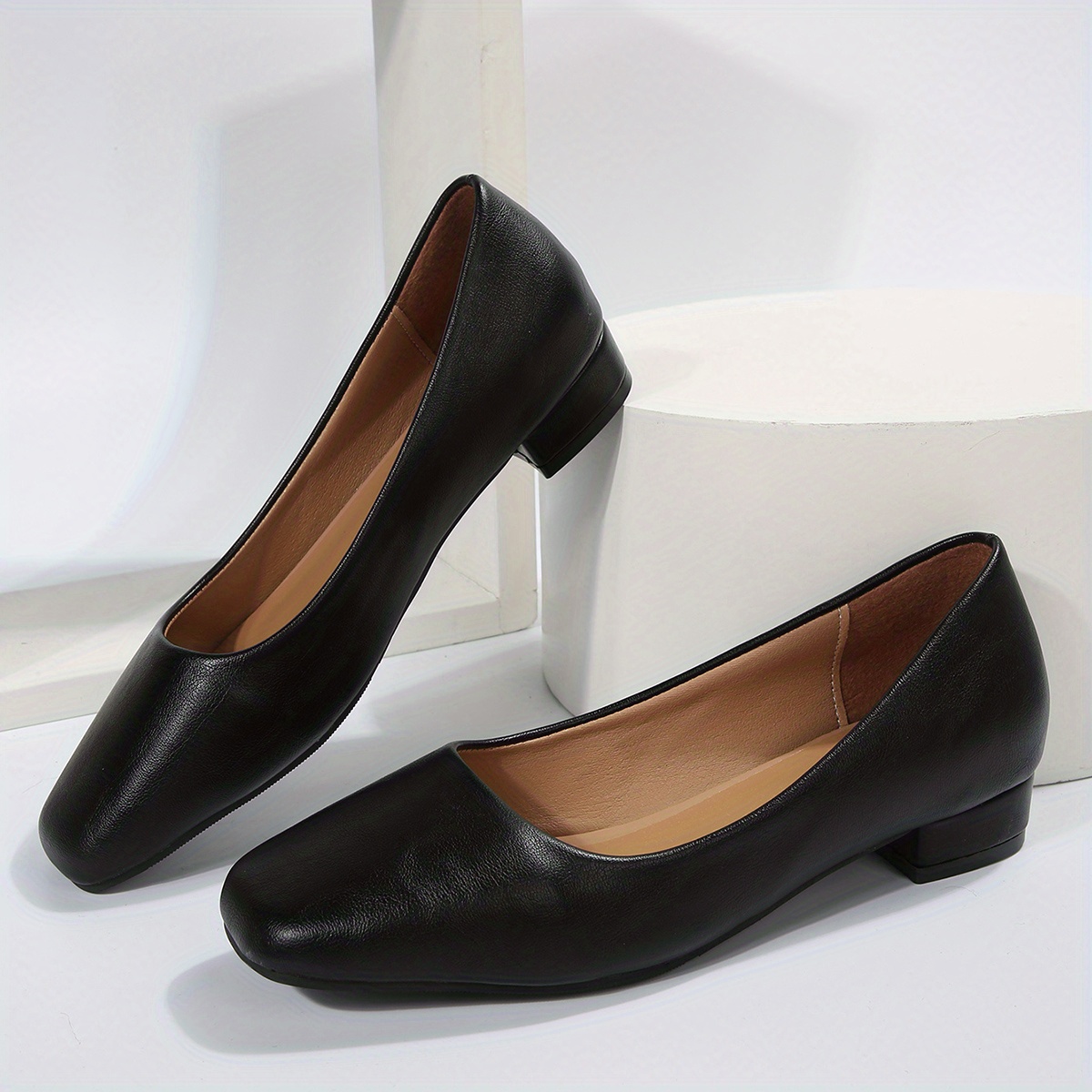 Ladies 2024 leather pumps